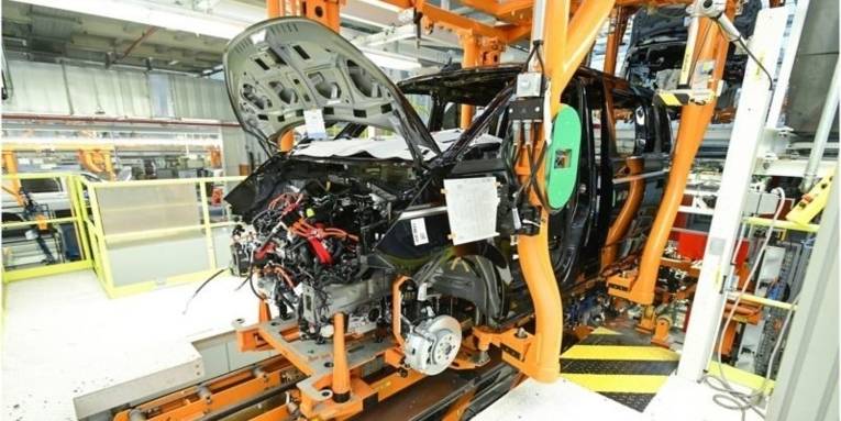 Fahrzeugmontage VW Nutzfahrzeuge